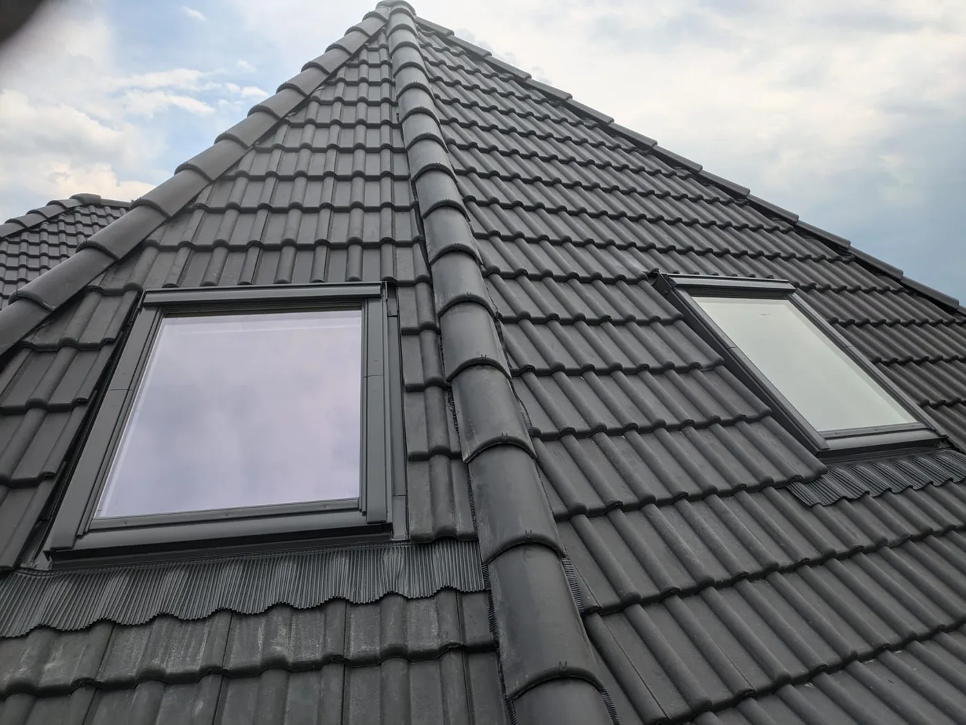 Dachfenster & Baufertigteile – Dachfenster & Baufertigteile
